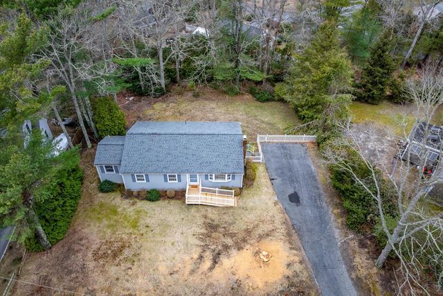 27 Lietrim Circle, Centerville, MA 02632
