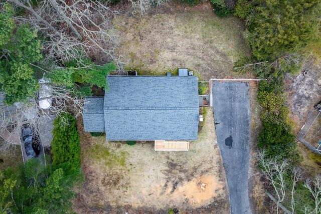 27 Lietrim Circle, Centerville, MA 02632