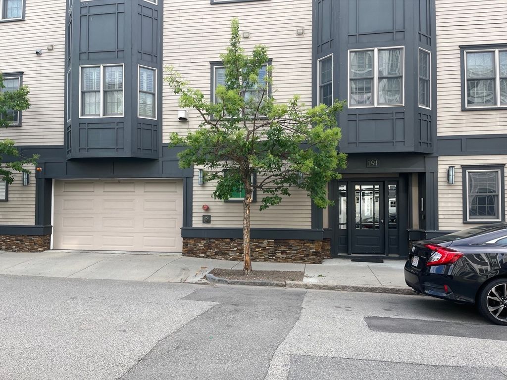 191 K Street parking 7, Boston, MA 02127