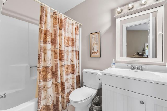 6426 Chasewood Drive E, Jupiter, FL 33458