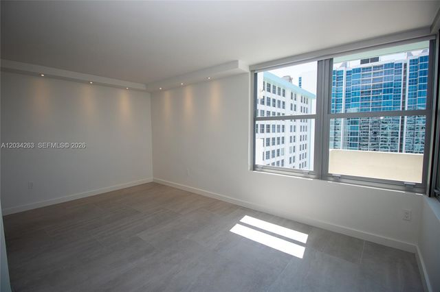 2899 Collins Ave 1422, Miami Beach, FL 33140