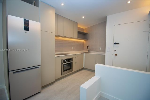 2899 Collins Ave 1422, Miami Beach, FL 33140