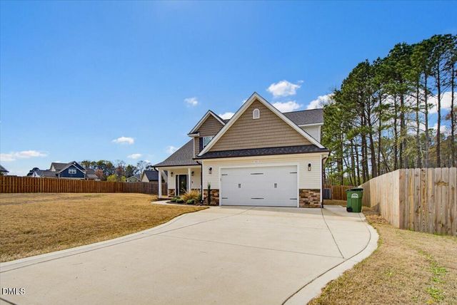 111 Valleydale Drive, Benson, NC 27504