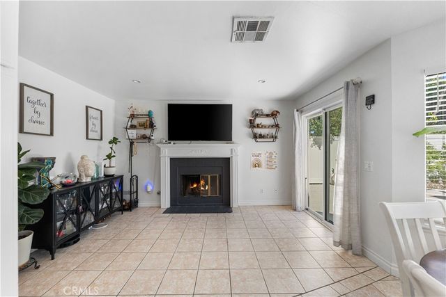 3240 W Avenue J3, Lancaster, CA 93536