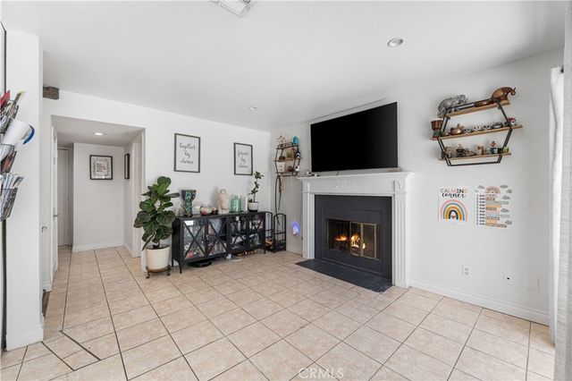 3240 W Avenue J3, Lancaster, CA 93536