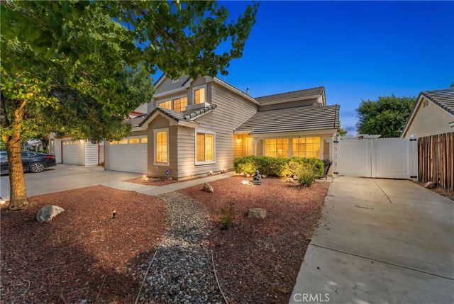 3240 W Avenue J3, Lancaster, CA 93536