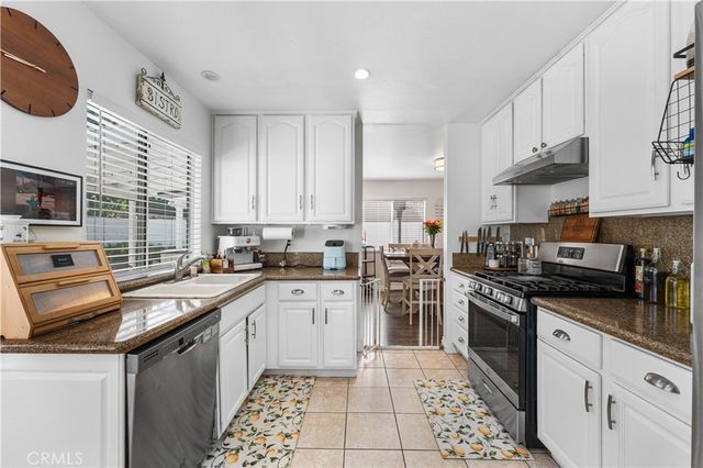 3240 W Avenue J3, Lancaster, CA 93536