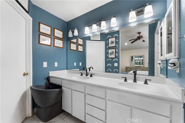 3240 W Avenue J3, Lancaster, CA 93536