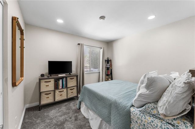 3240 W Avenue J3, Lancaster, CA 93536