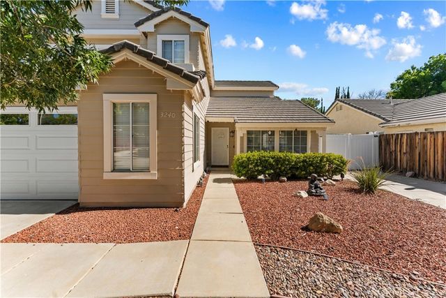 3240 W Avenue J3, Lancaster, CA 93536