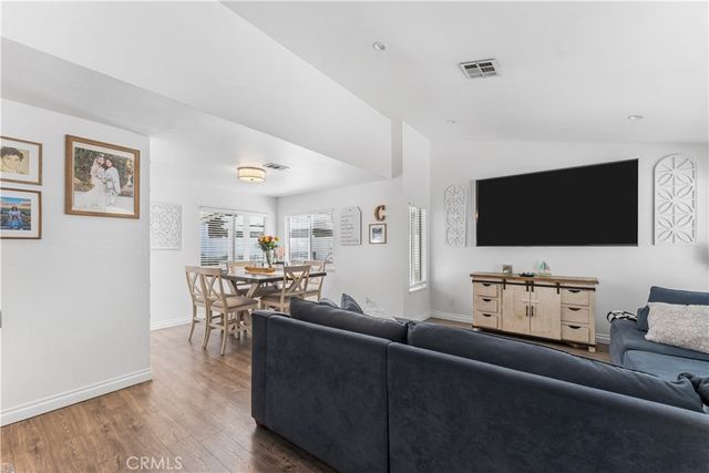3240 W Avenue J3, Lancaster, CA 93536