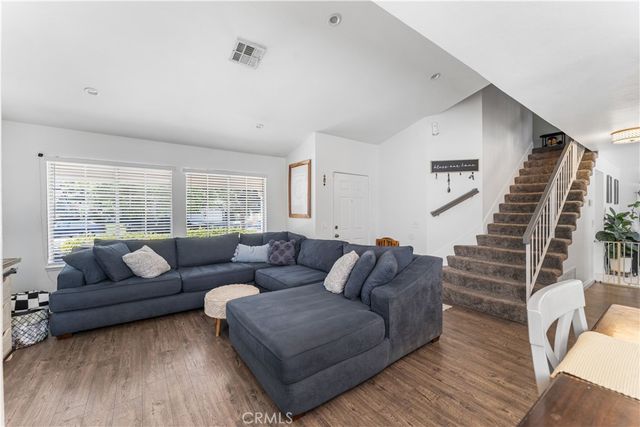 3240 W Avenue J3, Lancaster, CA 93536
