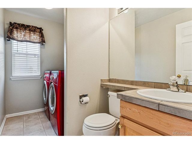 1004 Riddlewood Rd, Highlands Ranch, CO 80129