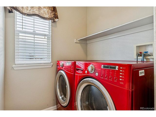 1004 Riddlewood Rd, Highlands Ranch, CO 80129