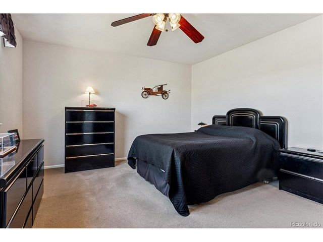 1004 Riddlewood Rd, Highlands Ranch, CO 80129