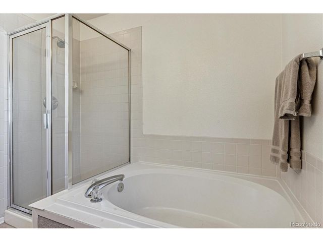 1004 Riddlewood Rd, Highlands Ranch, CO 80129