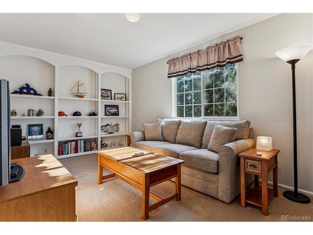 1004 Riddlewood Rd, Highlands Ranch, CO 80129