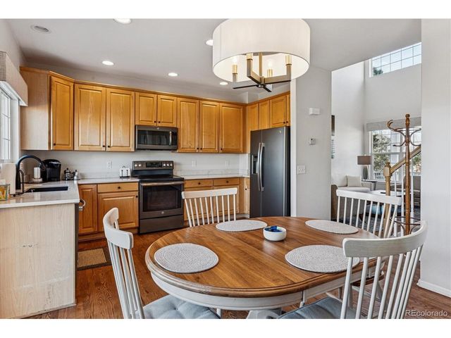 1004 Riddlewood Rd, Highlands Ranch, CO 80129