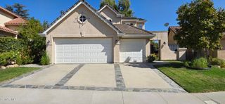 2792 Sandhurst Avenue, Thousand Oaks, CA 91362
