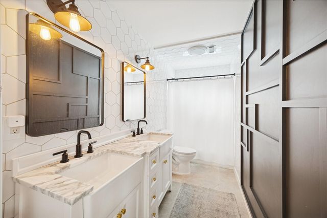 5611 Water Leaf Lane, Houston, TX 77088