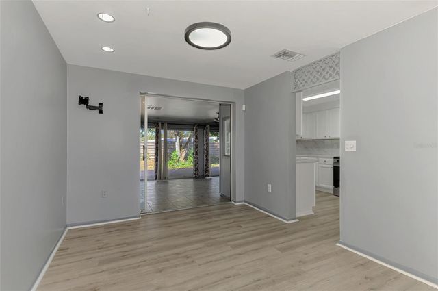 6742 BOWLINE DRIVE, Sarasota, FL 34231