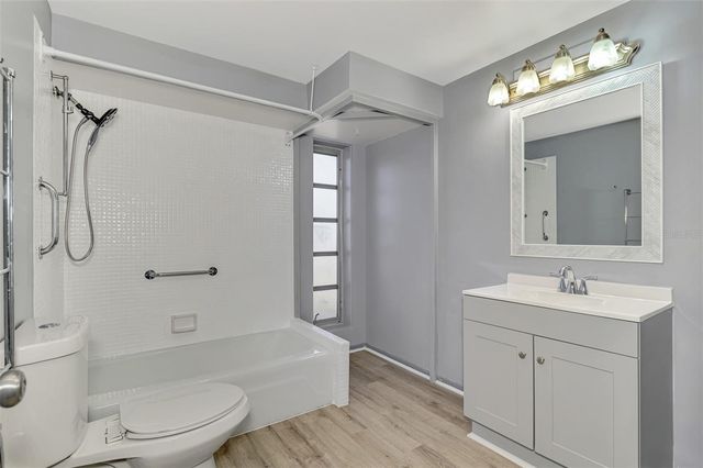 6742 BOWLINE DRIVE, Sarasota, FL 34231