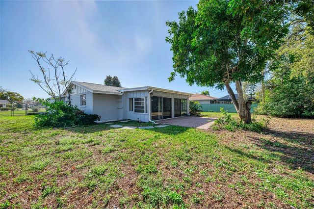 6742 BOWLINE DRIVE, Sarasota, FL 34231