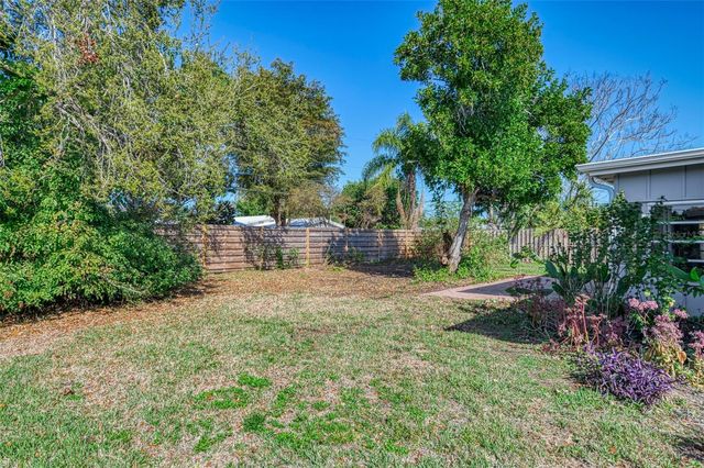 6742 BOWLINE DRIVE, Sarasota, FL 34231