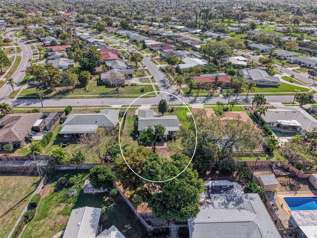 6742 BOWLINE DRIVE, Sarasota, FL 34231