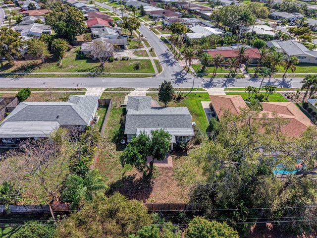 6742 BOWLINE DRIVE, Sarasota, FL 34231