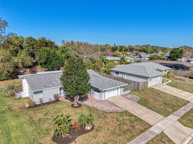 6742 BOWLINE DRIVE, Sarasota, FL 34231