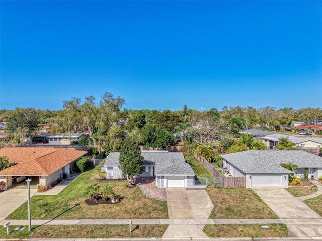6742 BOWLINE DRIVE, Sarasota, FL 34231