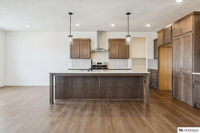 11121 N 162 Circle, Bennington, NE 68007