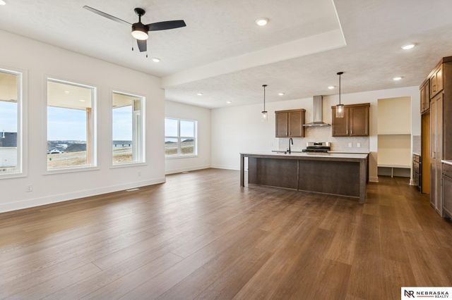 11121 N 162 Circle, Bennington, NE 68007