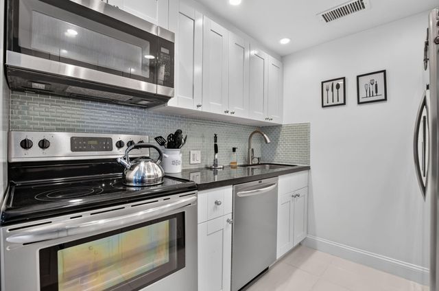 1061 EXETER D, Boca Raton, FL 33434