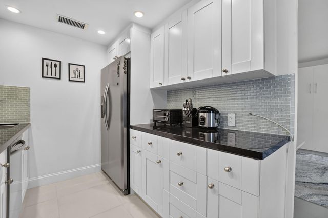 1061 EXETER D, Boca Raton, FL 33434