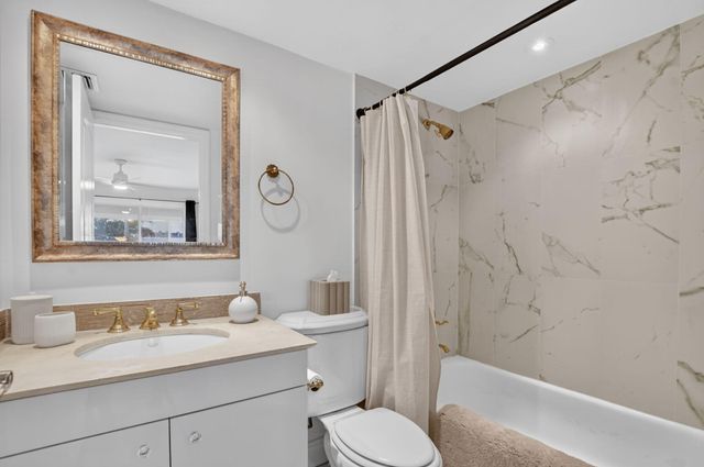1061 EXETER D, Boca Raton, FL 33434