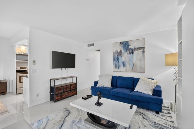 1061 EXETER D, Boca Raton, FL 33434