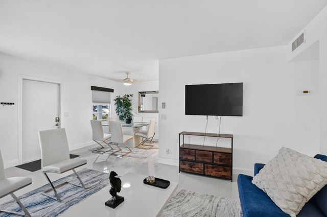 1061 EXETER D, Boca Raton, FL 33434