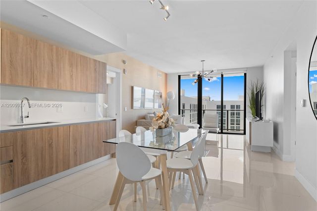 2960 NE 207th St 1003, Aventura, FL 33180