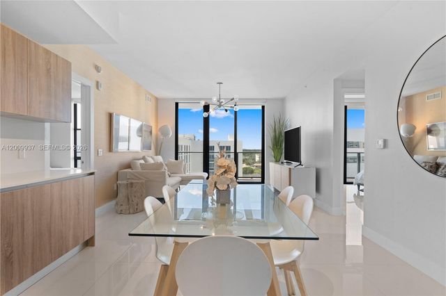 2960 NE 207th St 1003, Aventura, FL 33180