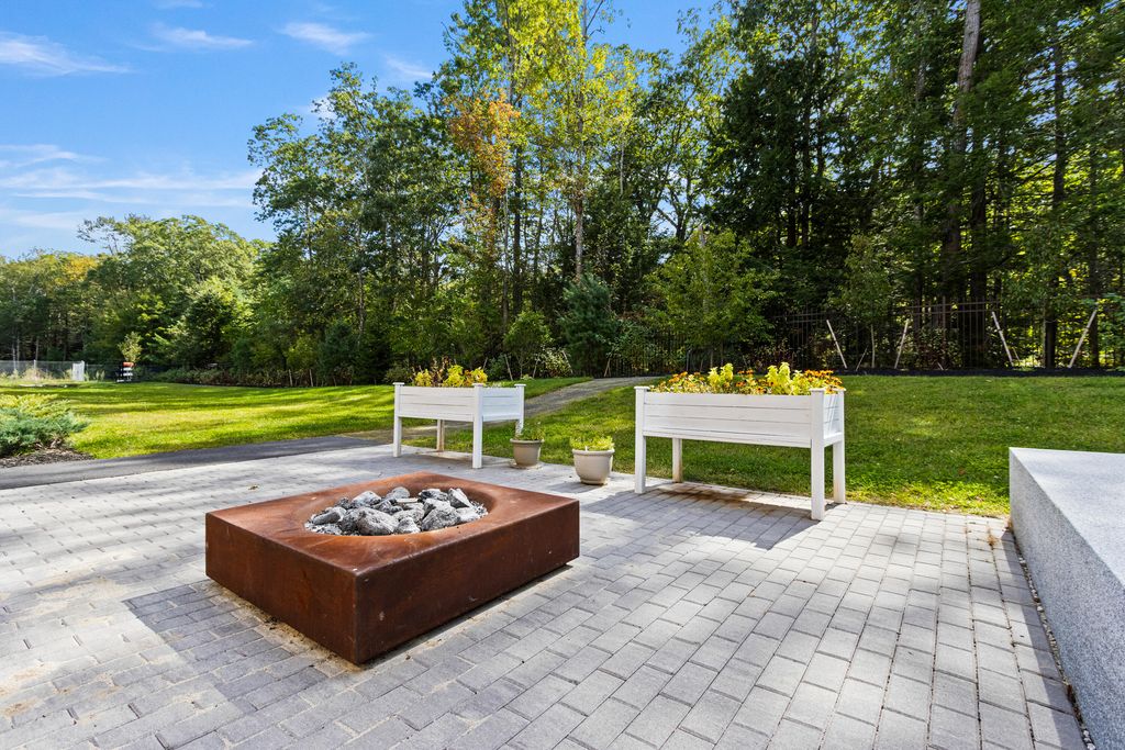 75 McAuley Way 207, Portland, ME 04103 — exterior
