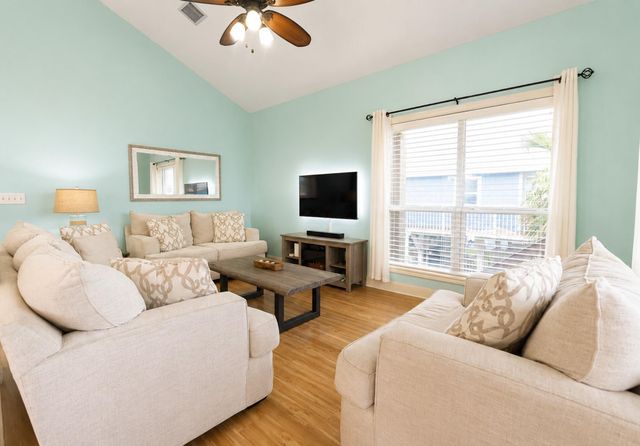 16602 Bahama Way, Jamaica Beach, TX 77554