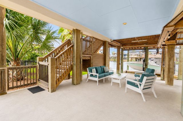 16602 Bahama Way, Jamaica Beach, TX 77554