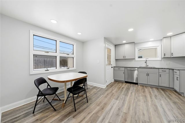 39 Hartford Road, Amherst, NY 14226