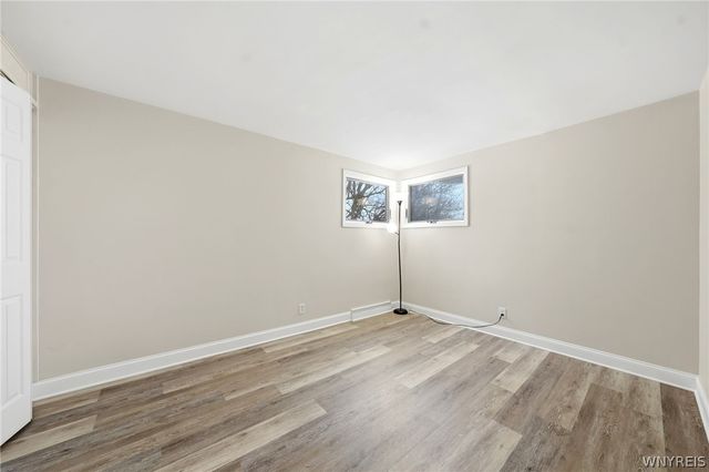 39 Hartford Road, Amherst, NY 14226