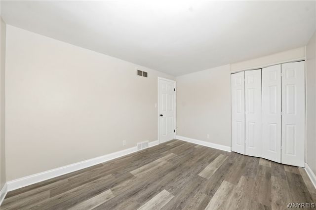 39 Hartford Road, Amherst, NY 14226