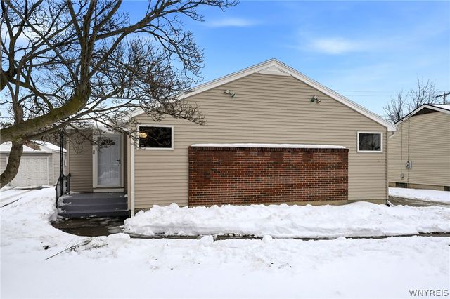 39 Hartford Road, Amherst, NY 14226