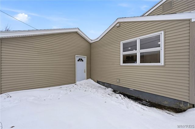 39 Hartford Road, Amherst, NY 14226