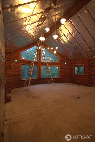 33610 NE 84th Place, Carnation, WA 98014